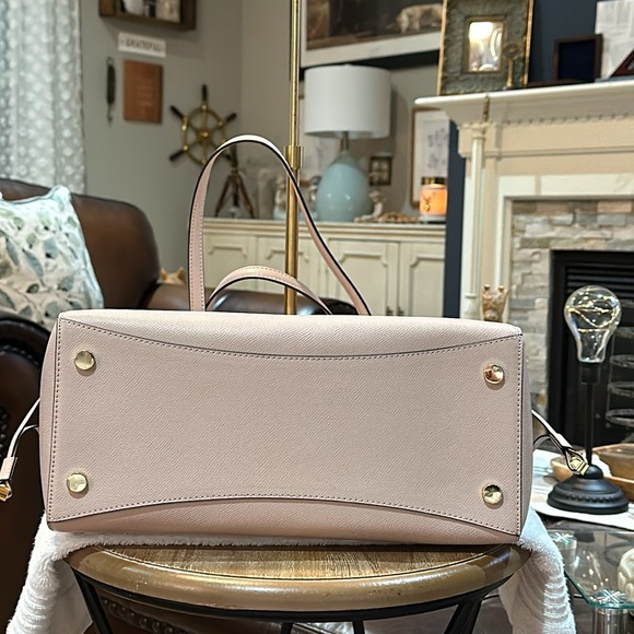 Authentic Michael Kors Voyager Medium Crossgrain Leather Tote in Blush, EUC - Picture 5 of 16